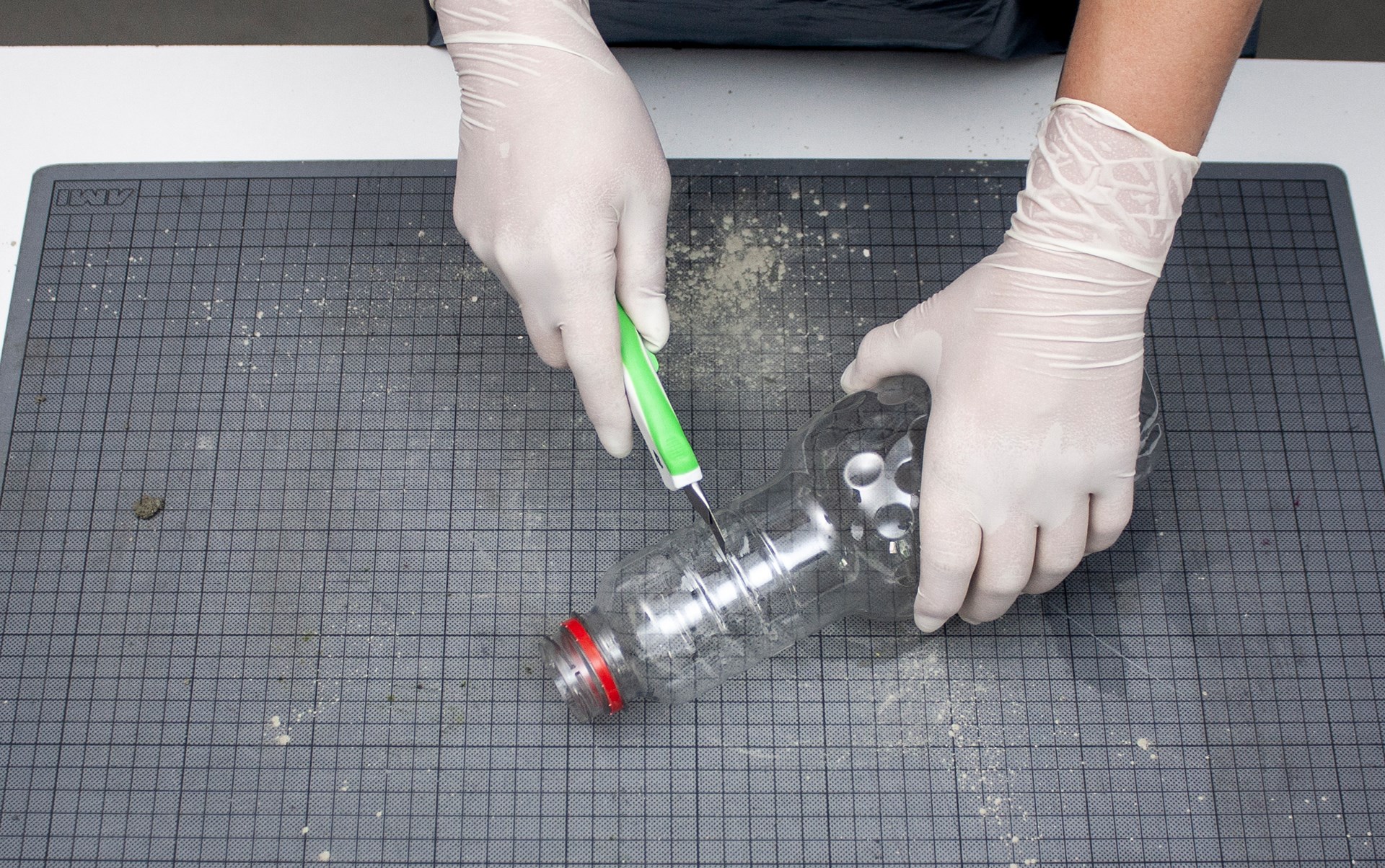 DIY-Betonvase-Schritt-2-1 DIY-Betonvase-Schritt-2-1