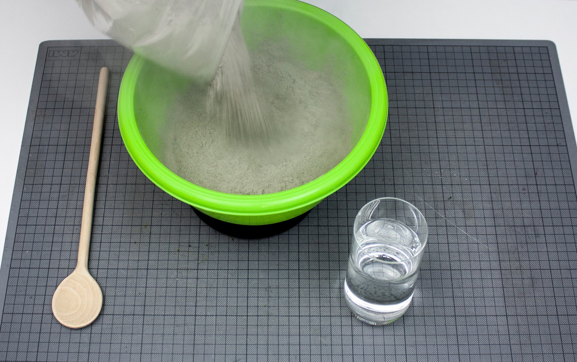 DIY-Betonvase-Schritt-3-3 DIY-Betonvase-Schritt-3-3