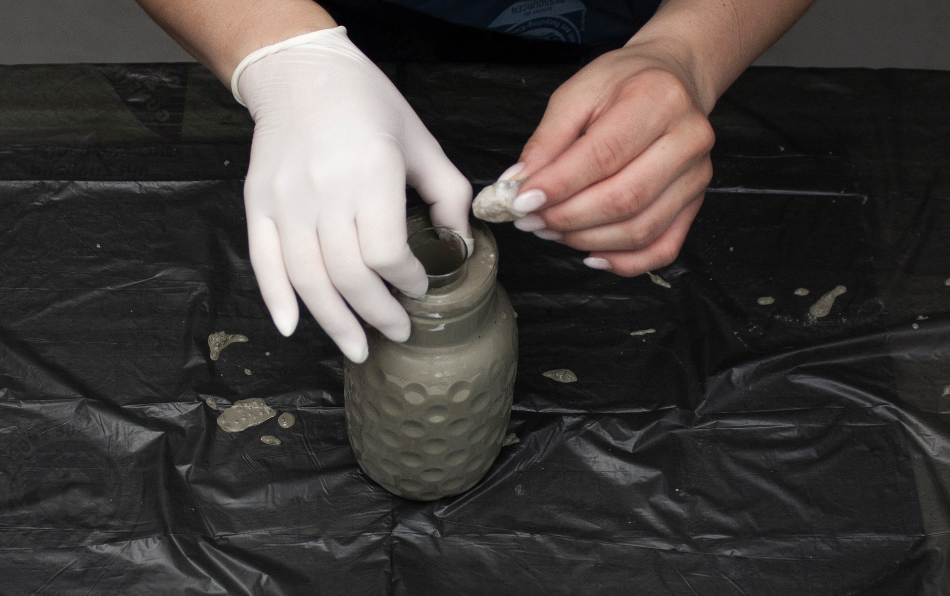 DIY-Betonvase-Schritt-5-2 DIY-Betonvase-Schritt-5-2