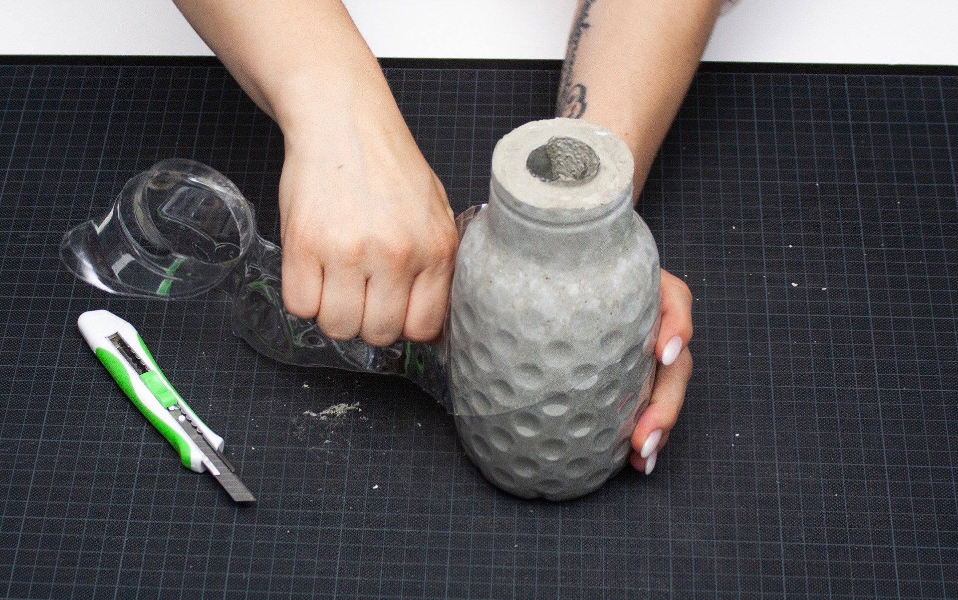 DIY-Betonvase-Schritt-6-2 DIY-Betonvase-Schritt-6-2