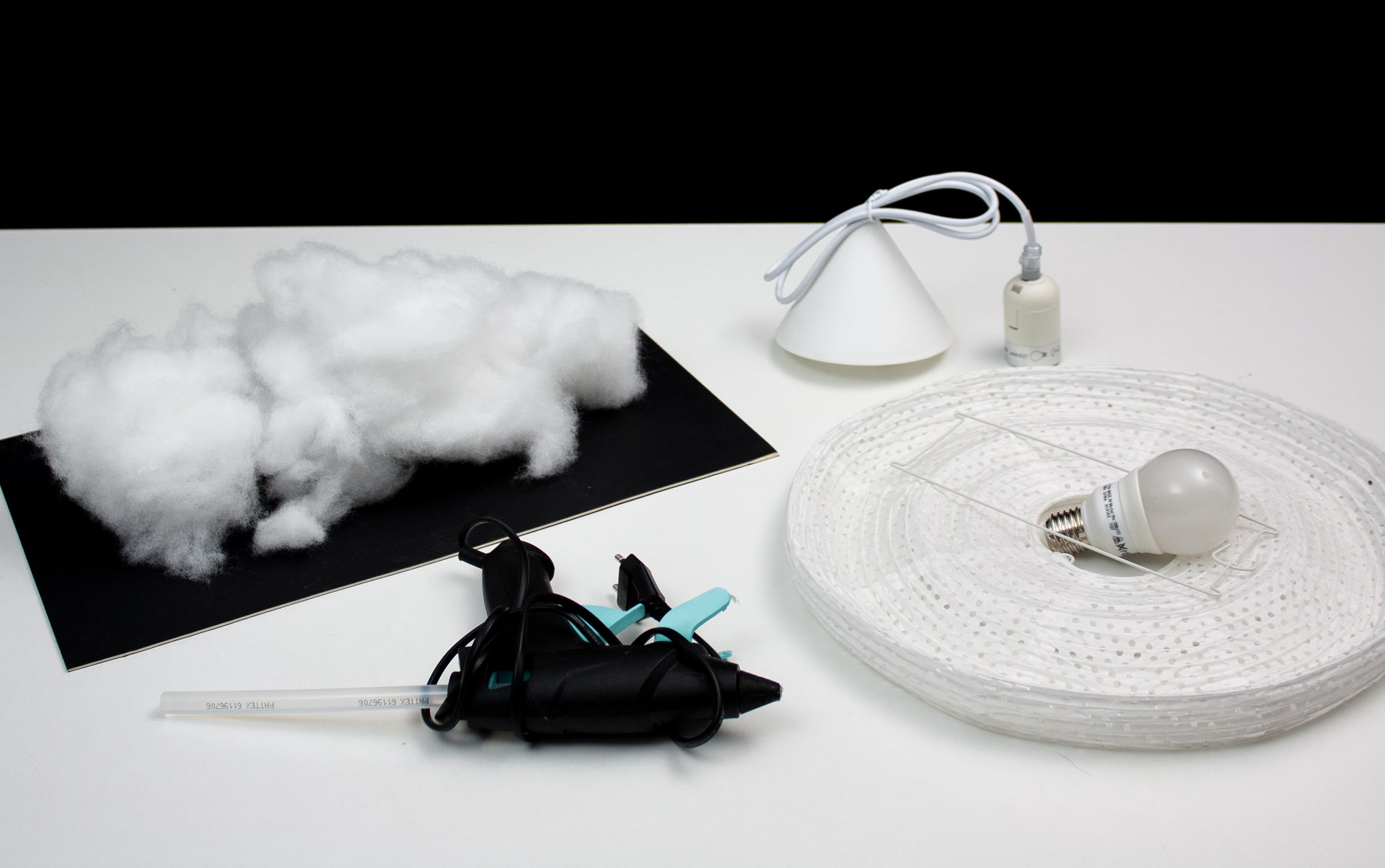 DIY-Wolkenlampe-Schritt-1-Material DIY-Wolkenlampe-Schritt-1-Material